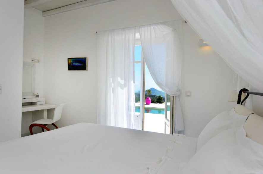 Luxury-Villa-Living-Villa-Chicquita-Paros–06-26 at 11.39.26 Luxury-Villa-Living-Villa-Chicquita-Paros–06-26 at 11.39.26