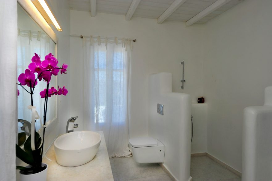 Luxury-Villa-Living-Villa-Chicquita-Paros–06-26 at 11.40.08 Luxury-Villa-Living-Villa-Chicquita-Paros–06-26 at 11.40.08