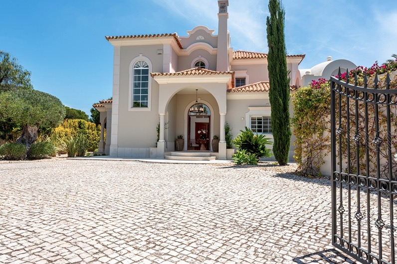Luxury-Villa-Living-Villa-Juliet-Portugal-24