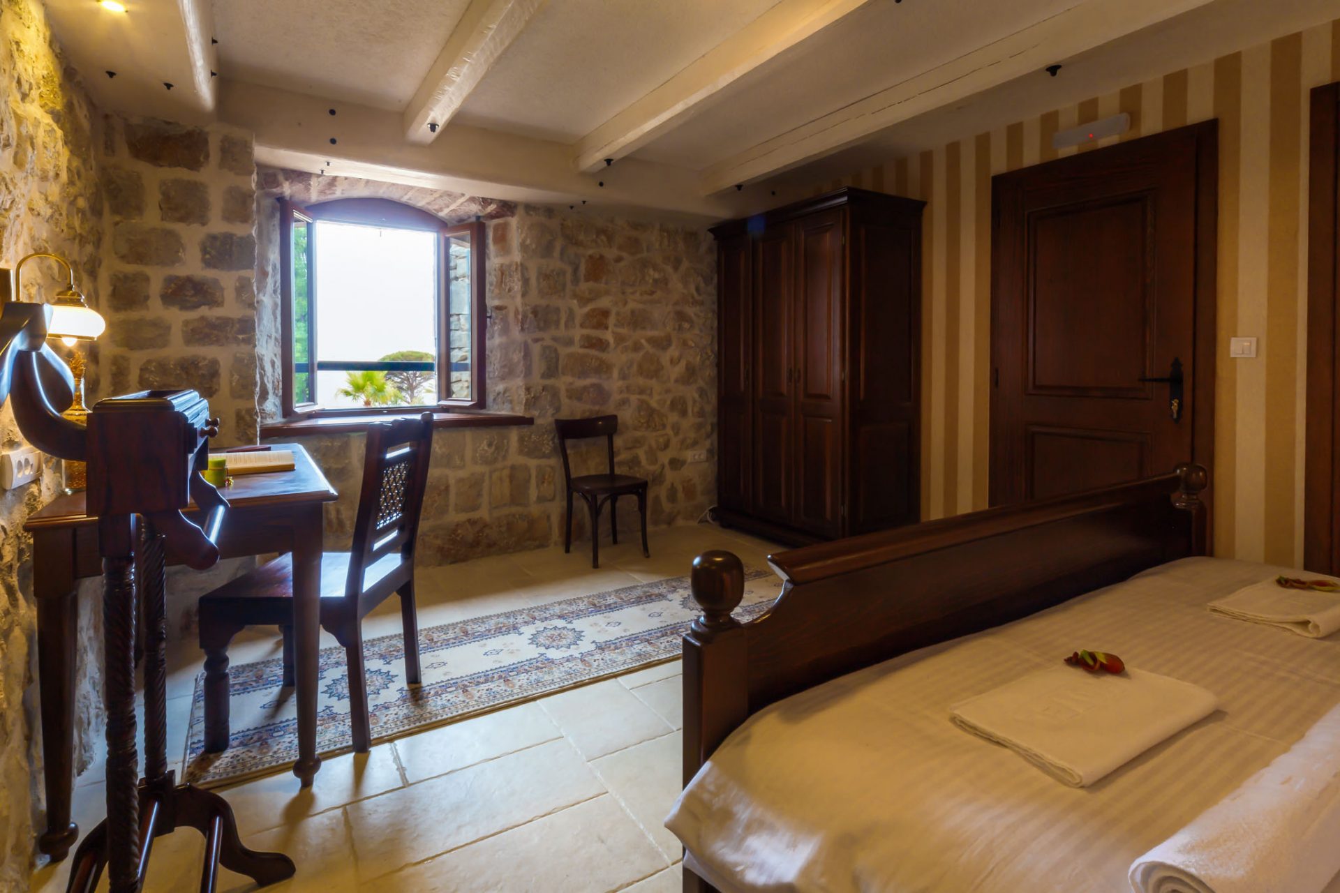 2022.talici-hill-montenegro-holiday-home-villa-rental-5
