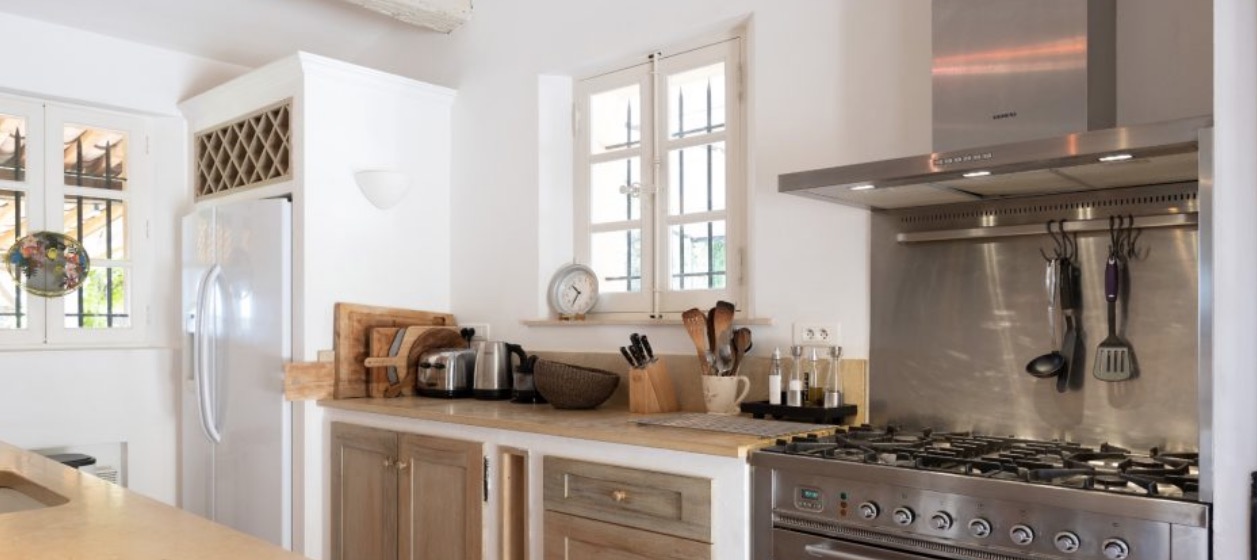 Luxury-Villa-Living-Villa-Alix-France-11