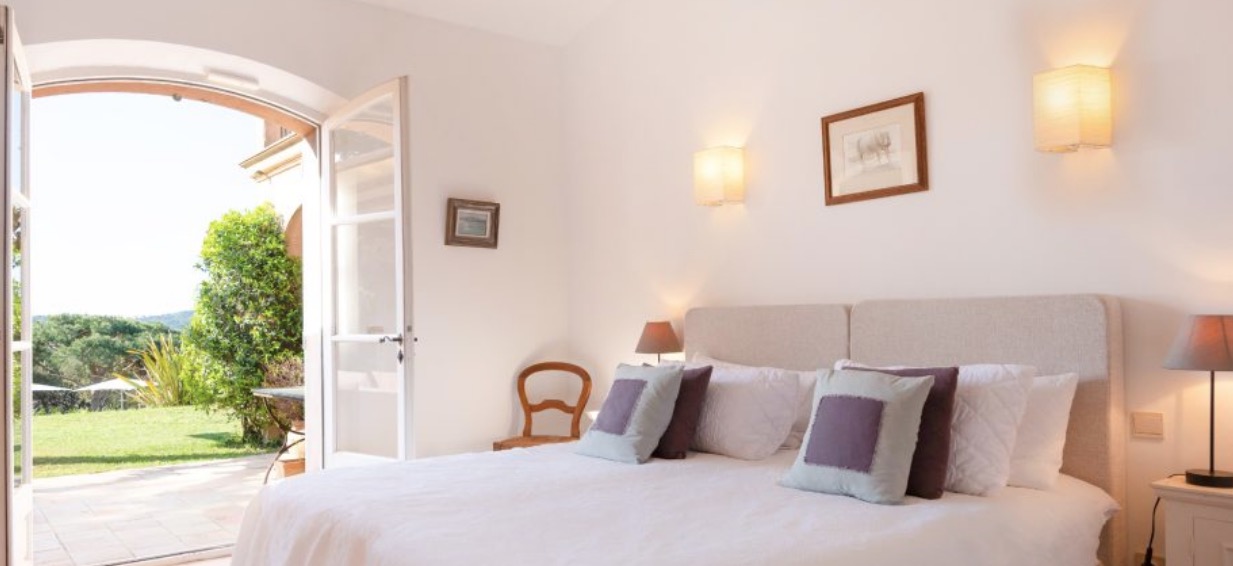 Luxury-Villa-Living-Villa-Alix-France-6