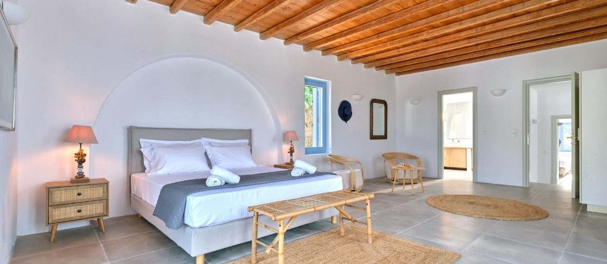 Luxury-Villa-Living-Villa-Lemonia-Paros–07-06 at 10.25.16