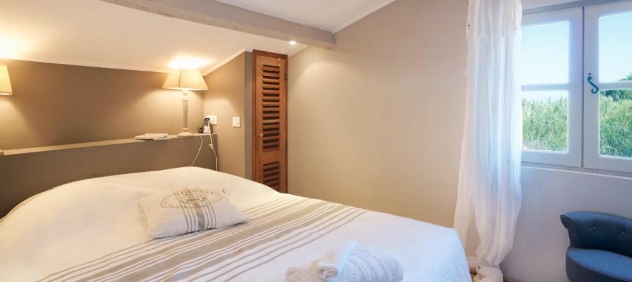 Luxury-Villa-Living-Villa-Rene-France-4