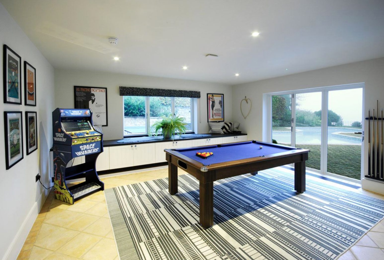 Luxury_Villa_Living_Hilltop_House_Cotswolds_UK41