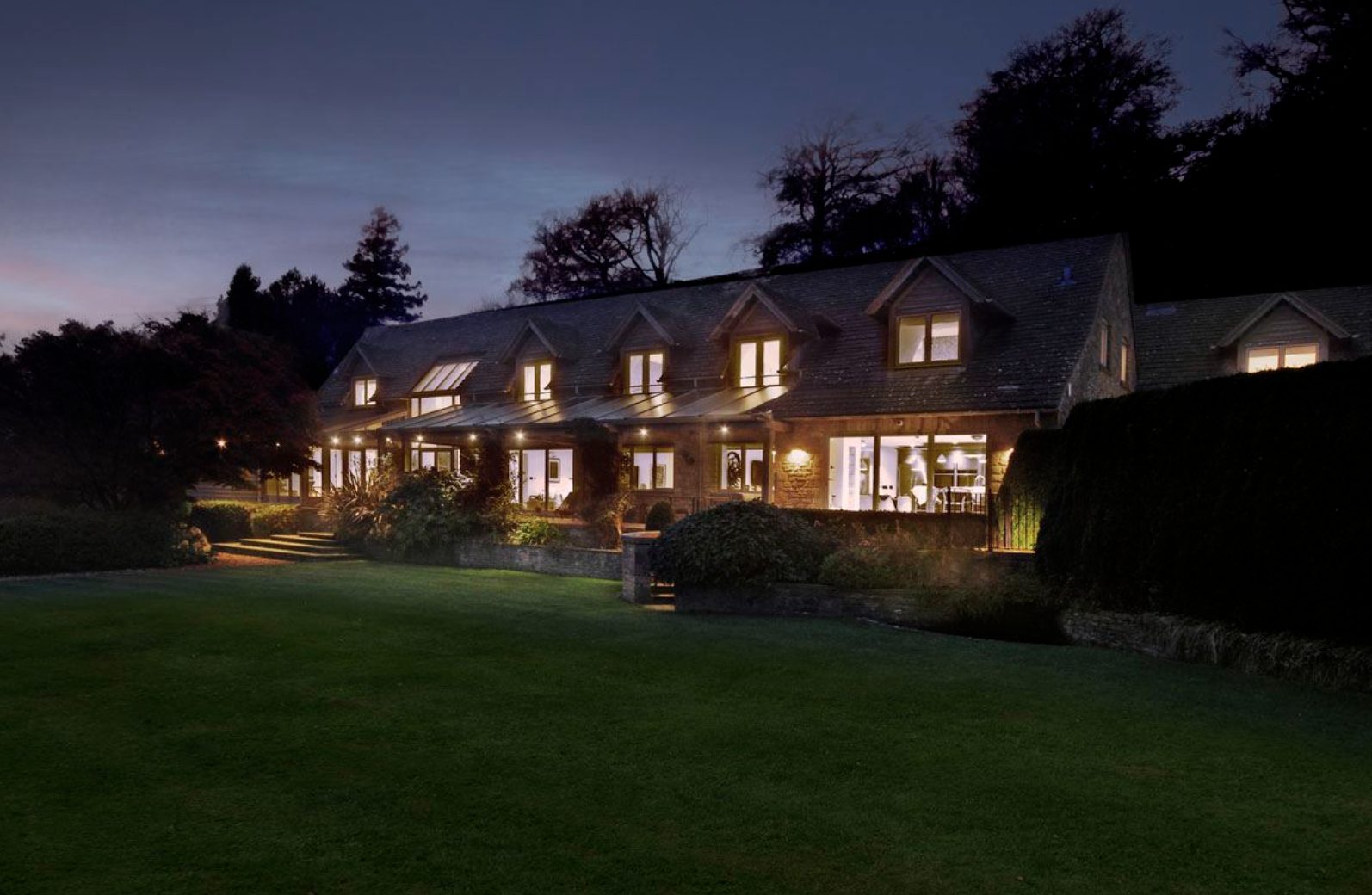 Luxury_Villa_Living_Hilltop_House_Cotswolds_UK63