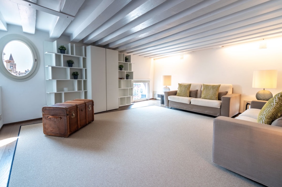 Luxury-Villa-Living-Apartment-Fiume-Venice-Italy-1