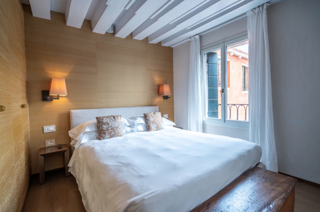 Luxury-Villa-Living-Apartment-Fiume-Venice-Italy-10