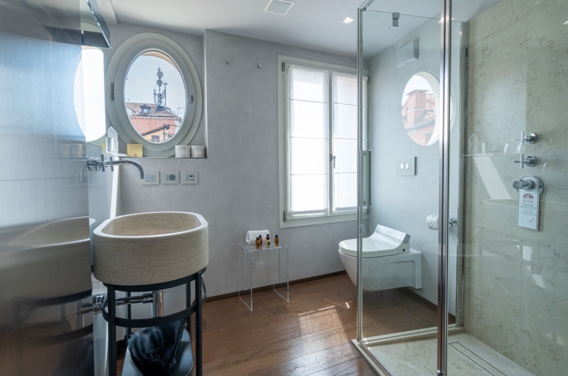 Luxury-Villa-Living-Apartment-Fiume-Venice-Italy-12