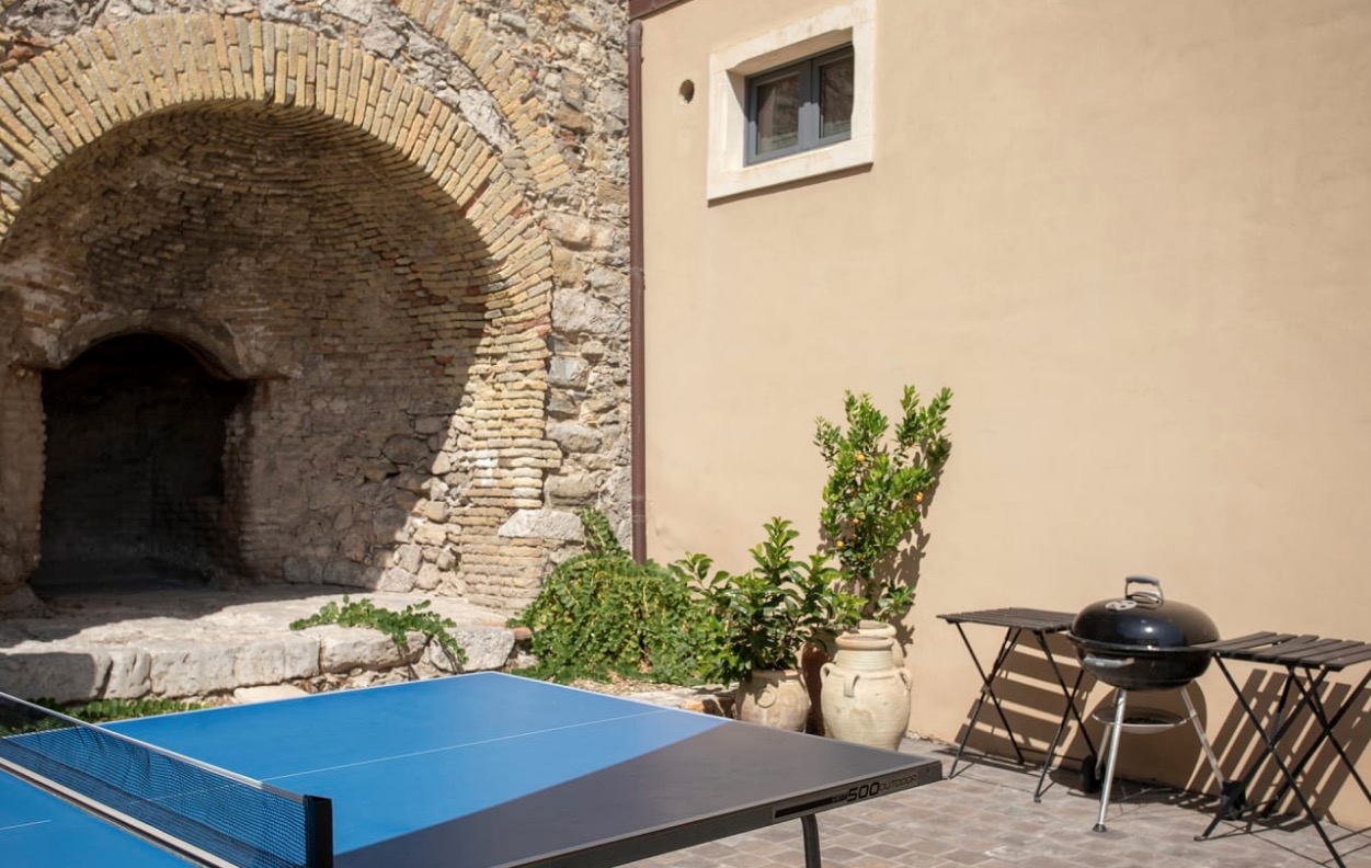 Luxury-Villa-Living-Villa-Girasole-Sicily-32