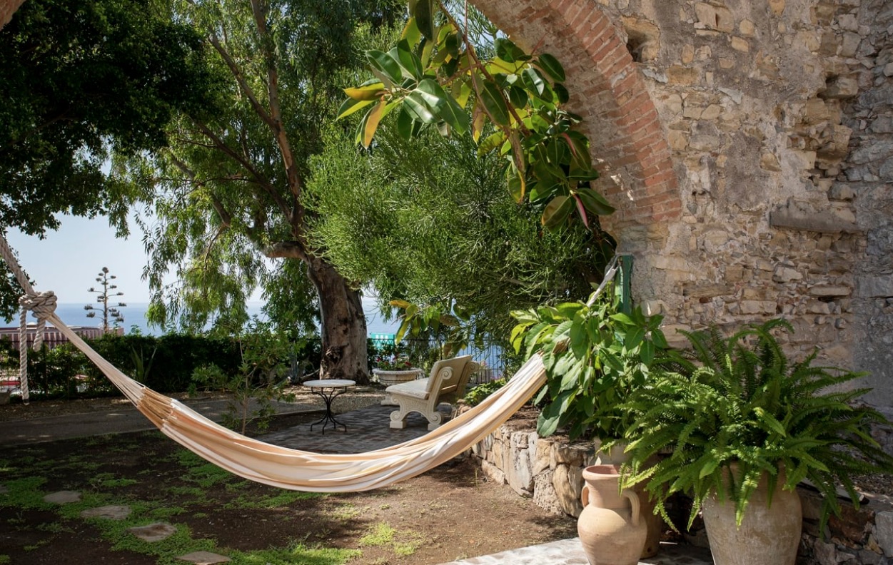 Luxury-Villa-Living-Villa-Girasole-Sicily-33