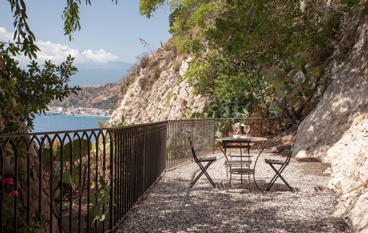 Luxury-Villa-Living-Villa-Girasole-Sicily-37