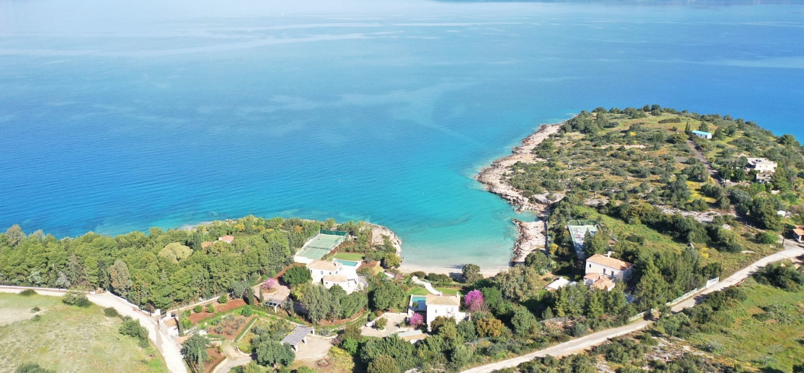 Luxury-Villa-Living-Villa-Ilios-Greece-5 Luxury-Villa-Living-Villa-Ilios-Greece-5