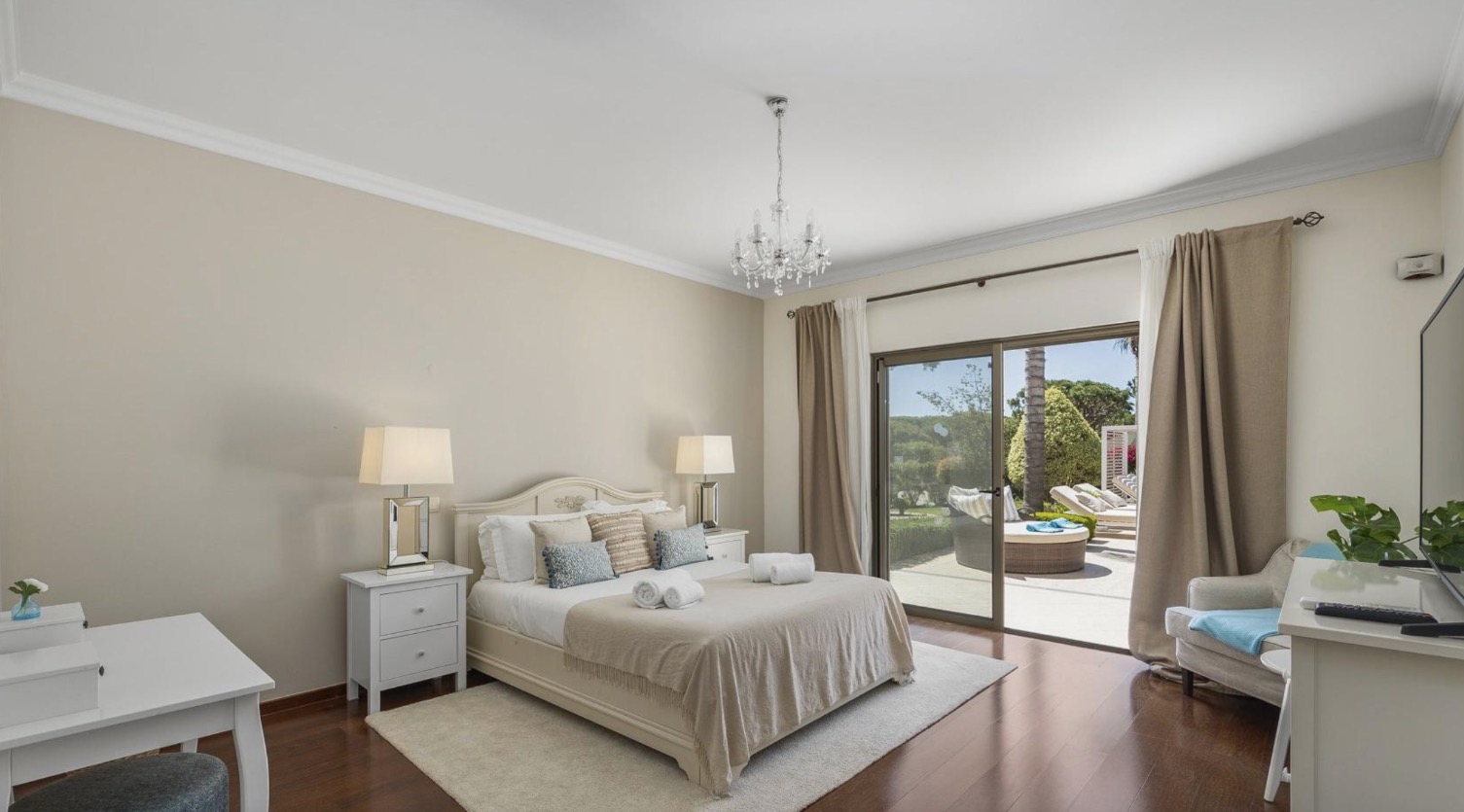 Luxury-Villa-Living-Villa-Marcante-Portugal-21 Luxury-Villa-Living-Villa-Marcante-Portugal-21