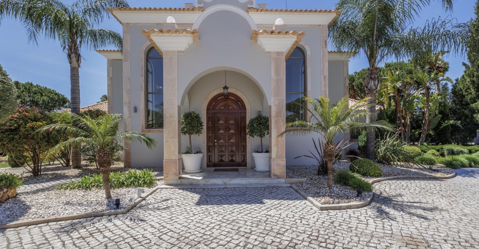 Luxury-Villa-Living-Villa-Marcante-Portugal-6 Luxury-Villa-Living-Villa-Marcante-Portugal-6