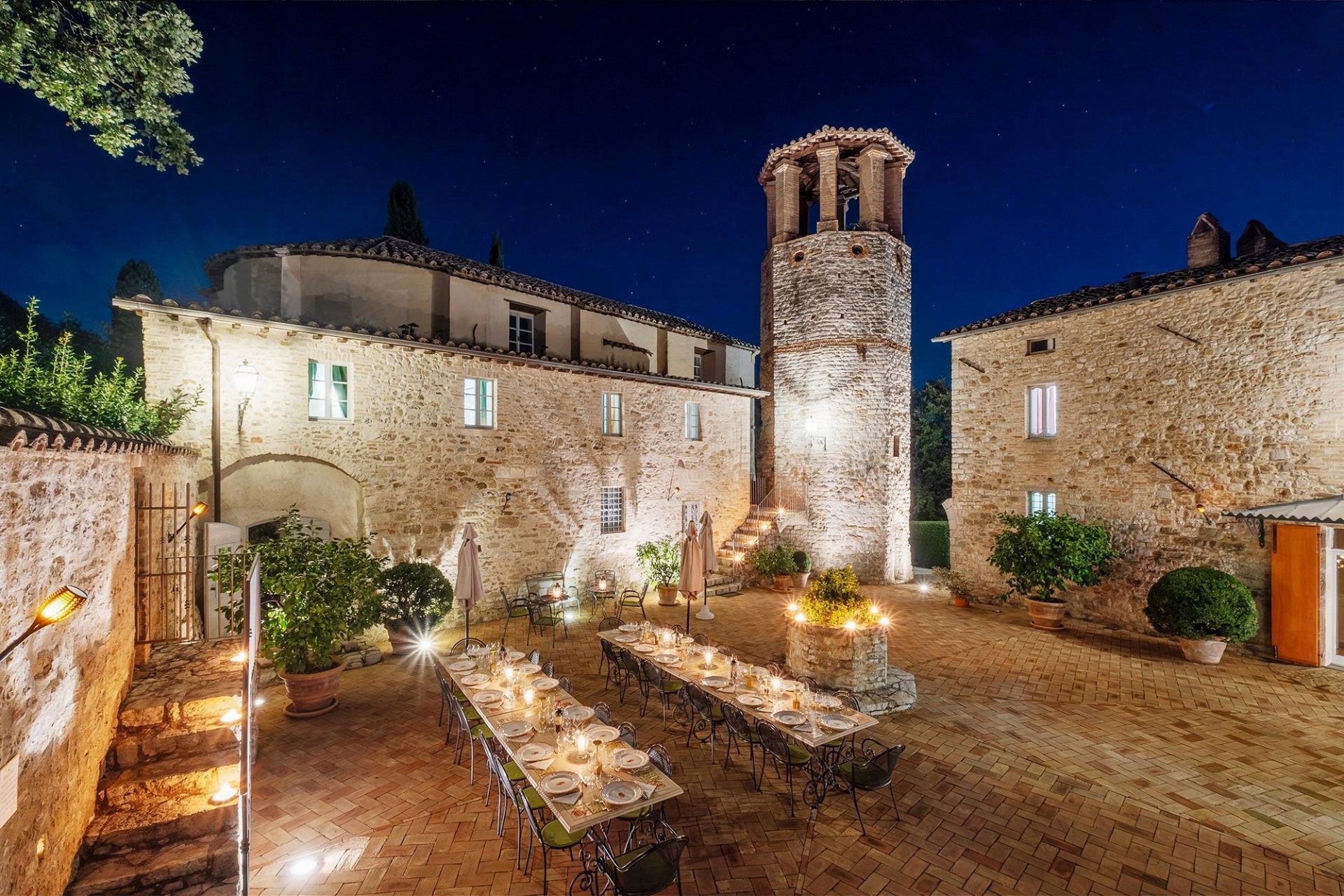 luxury-villa-living-villa-marishane-pieve-san-quirico-umbria-italy-1