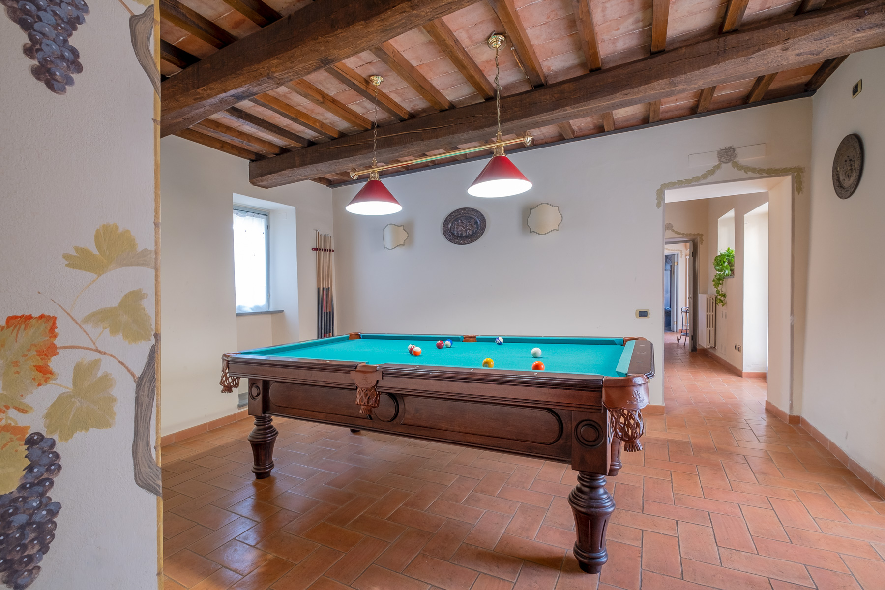luxury-villa-living-villa-marishane-pieve-san-quirico-umbria-italy-10