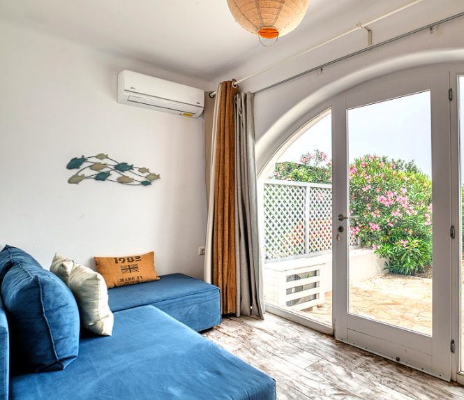 Luxury-Villa-Living-Villa-Arete-Paros-Greece–09-18 at 08.56.20 Luxury-Villa-Living-Villa-Arete-Paros-Greece–09-18 at 08.56.20
