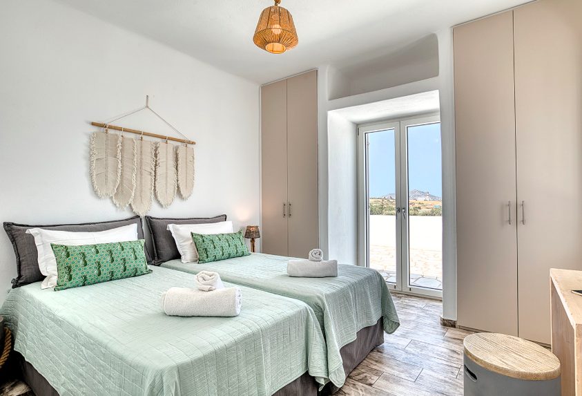 Luxury-Villa-Living-Villa-Arete-Paros-Greece–09-18 at 08.56.47 Luxury-Villa-Living-Villa-Arete-Paros-Greece–09-18 at 08.56.47