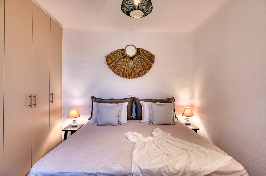 Luxury-Villa-Living-Villa-Arete-Paros-Greece–09-18 at 08.57.01 Luxury-Villa-Living-Villa-Arete-Paros-Greece–09-18 at 08.57.01