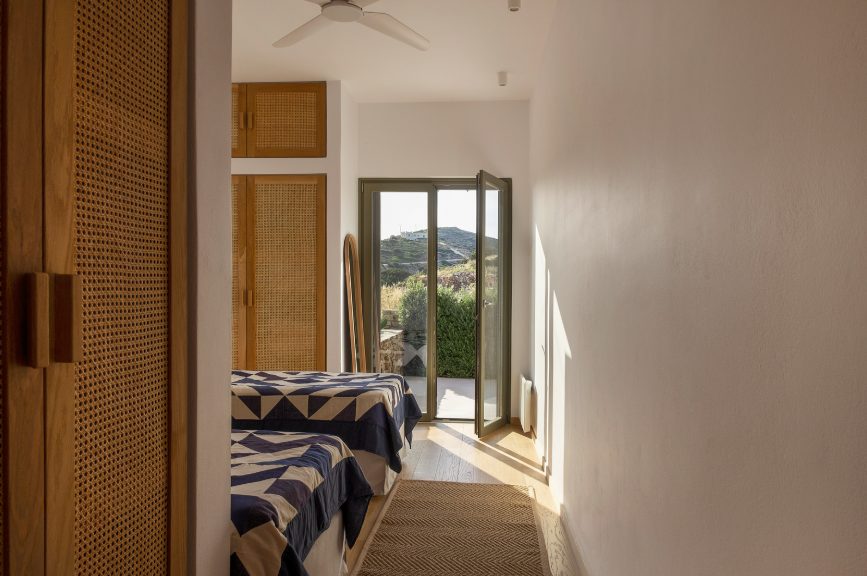 Luxury-Villa-Living-Villa-Ataraxia-Antiparos-Greece–09-18 at 09.26.33 Luxury-Villa-Living-Villa-Ataraxia-Antiparos-Greece–09-18 at 09.26.33