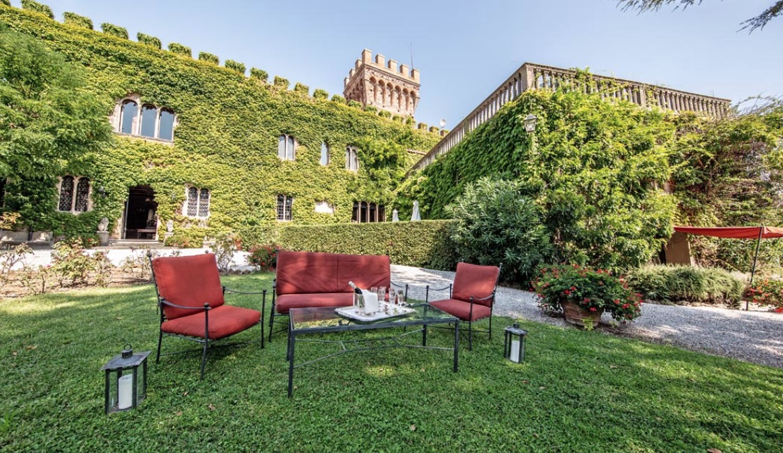 Luxury-Villa-Living-Villa-Castillo-Italy-28