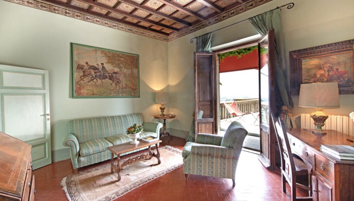 Luxury-Villa-Living-Villa-Castillo-Italy-5