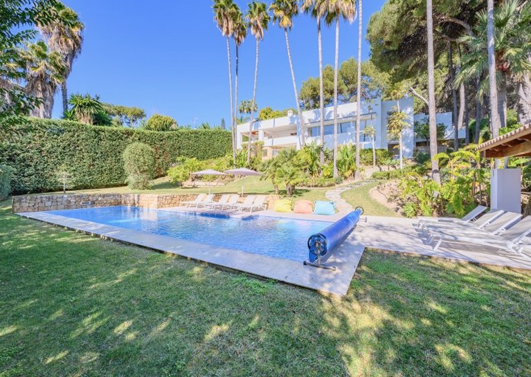 Luxury-Villa-Living-Villa-Zumbar-Marbella-Spain-19 Luxury-Villa-Living-Villa-Zumbar-Marbella-Spain-19